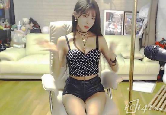 韩国女主播许允美热舞视频